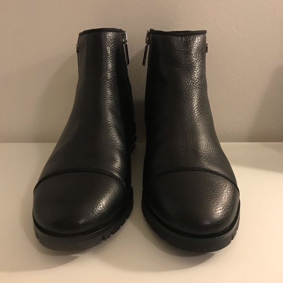 NWOT Leather ankle boots - Picture 3 of 9